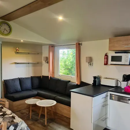 Campingplatz Dans Un Domaine A Litteau