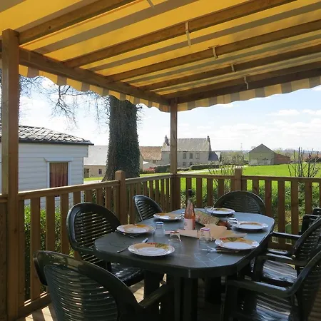 Dans Un Domaine A Campingplatz Litteau