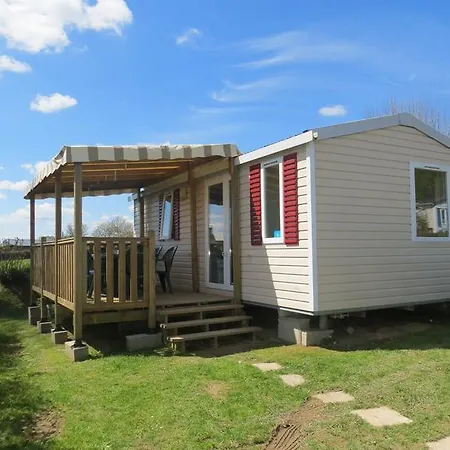 Dans Un Domaine à Camping 4*
