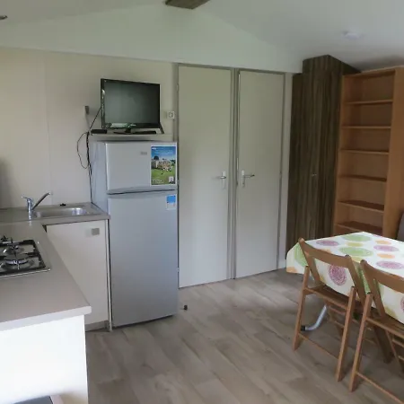 Campingplatz Dans Un Domaine A