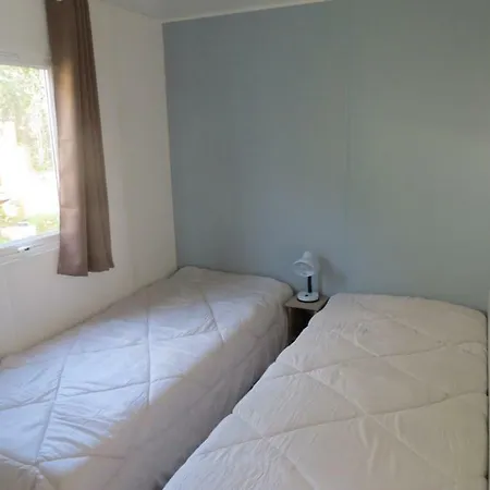 Κάμπινγκ Dans Un Domaine A Litteau