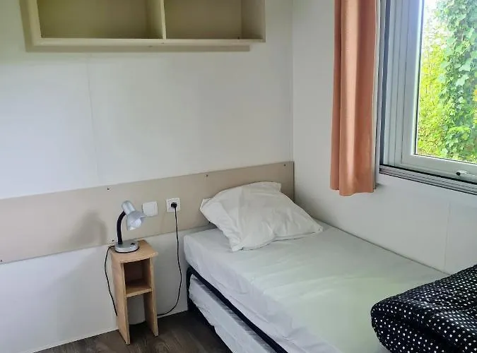 Dans Un Domaine A 4*