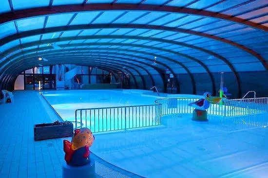 Dans Un Domaine A Campingplatz Litteau