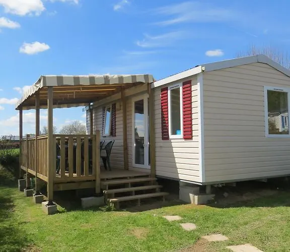 Dans Un Domaine A אתר קמפינג 4*